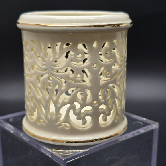 Lenox Ivory Porcelain Tealight Holder Perforated With Gold Trim DH1349 - Picture 3 of 8